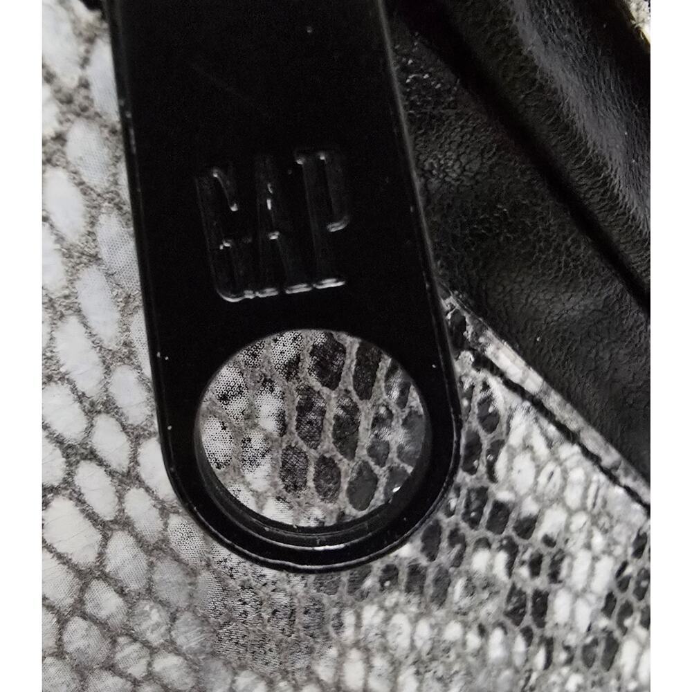 GAP Small Black & Gray PYTHON PRINT Textured Leather Slim Crossbody Shoulder Bag - Picture 7 of 11